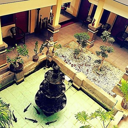 โรงแรมเซ็นทรัล Buleleng  ภายนอก รูปภาพ