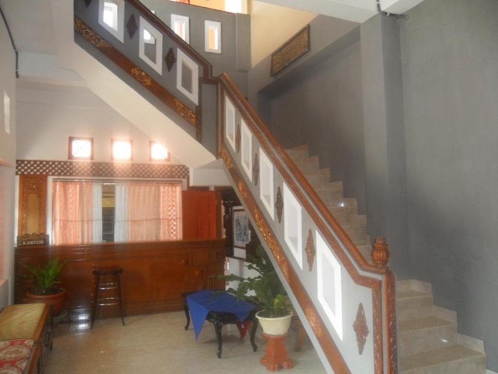 โรงแรมเซ็นทรัล Buleleng  ภายนอก รูปภาพ