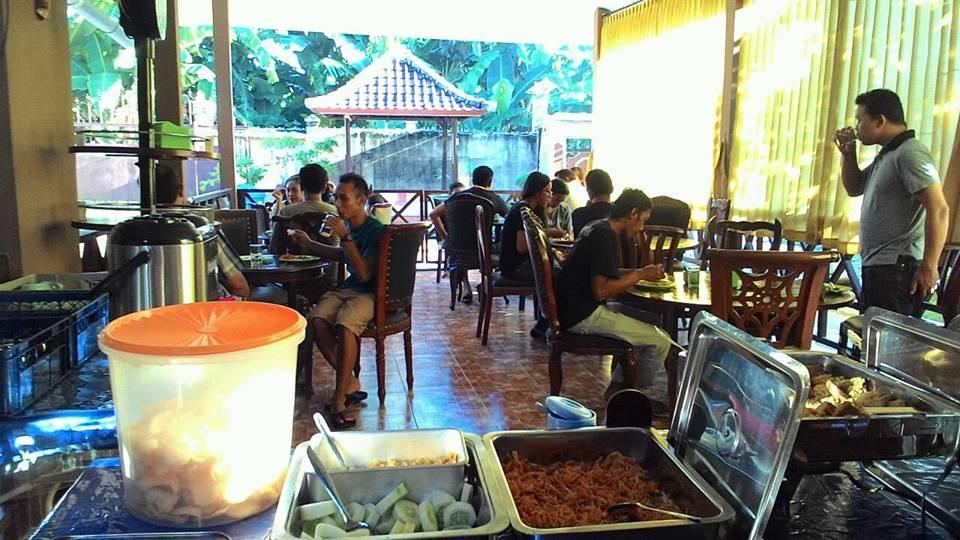 โรงแรมเซ็นทรัล Buleleng  ภายนอก รูปภาพ