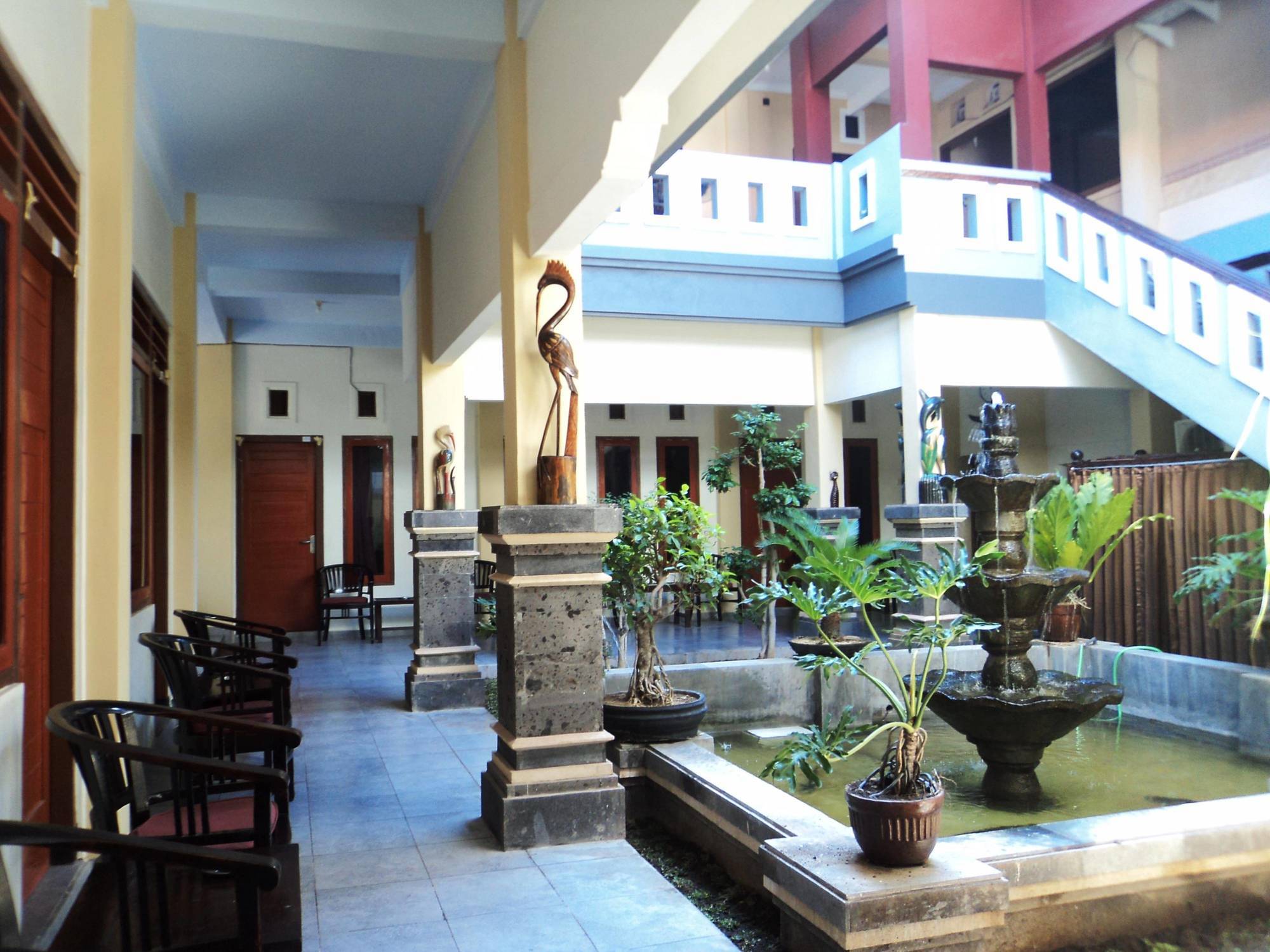 โรงแรมเซ็นทรัล Buleleng  ภายนอก รูปภาพ