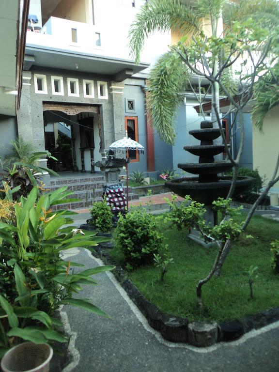 โรงแรมเซ็นทรัล Buleleng  ห้อง รูปภาพ