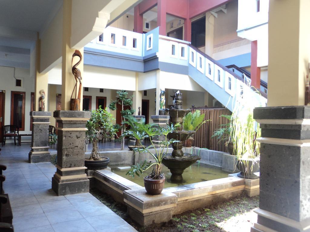 โรงแรมเซ็นทรัล Buleleng  ภายนอก รูปภาพ